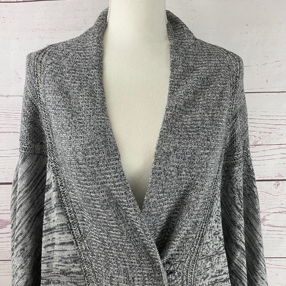 LULULEMON Breeze Easy Wrap Cardigan Sweater - Picture 3 of 9